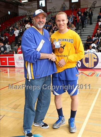 Thumbnail 3 in St. Bernard vs. Sierra Canyon (CIF SoCal D5 Regional Final) photogallery.