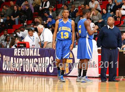 Thumbnail 2 in St. Bernard vs. Sierra Canyon (CIF SoCal D5 Regional Final) photogallery.