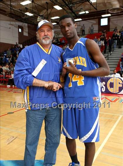 Thumbnail 3 in St. Bernard vs. Sierra Canyon (CIF SoCal D5 Regional Final) photogallery.