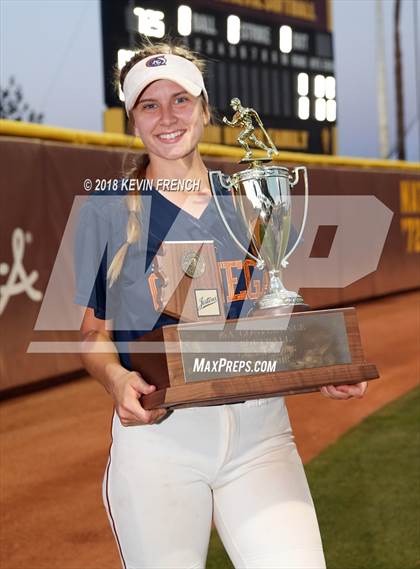 Thumbnail 1 in Cienega (AIA 5A Final Awards) photogallery.
