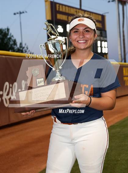 Thumbnail 1 in Cienega (AIA 5A Final Awards) photogallery.