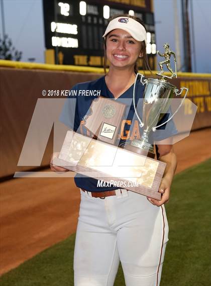 Thumbnail 3 in Cienega (AIA 5A Final Awards) photogallery.