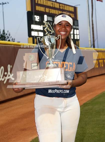 Thumbnail 1 in Cienega (AIA 5A Final Awards) photogallery.