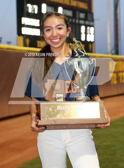Thumbnail 1 in Cienega (AIA 5A Final Awards) photogallery.