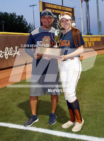 Thumbnail 1 in Cienega (AIA 5A Final Awards) photogallery.