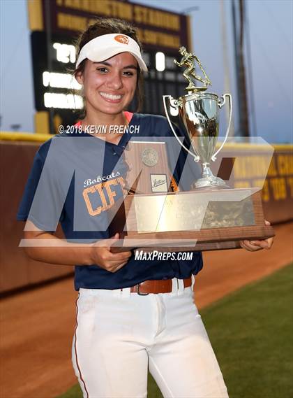 Thumbnail 2 in Cienega (AIA 5A Final Awards) photogallery.