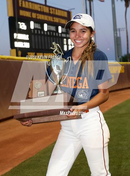 Thumbnail 3 in Cienega (AIA 5A Final Awards) photogallery.