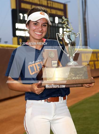 Thumbnail 3 in Cienega (AIA 5A Final Awards) photogallery.