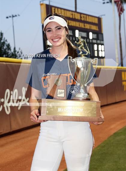 Thumbnail 2 in Cienega (AIA 5A Final Awards) photogallery.