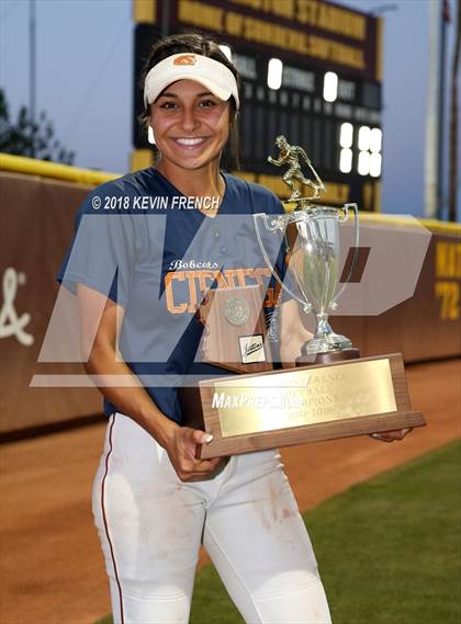 Thumbnail 3 in Cienega (AIA 5A Final Awards) photogallery.