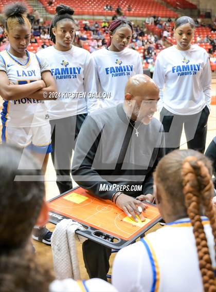 Thumbnail 2 in Hebron vs. Boswell (UIL Basketball 6A Area) photogallery.