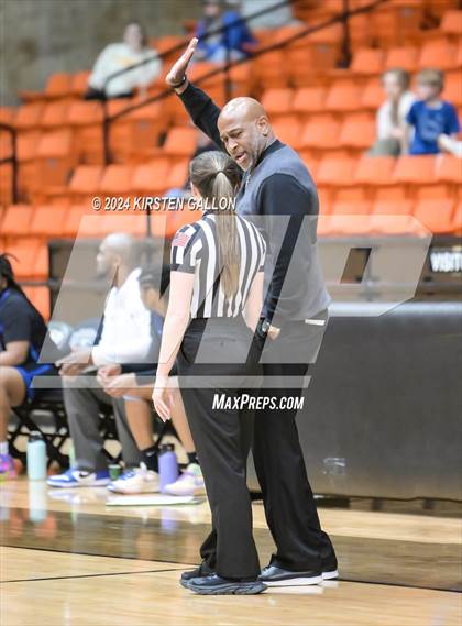Thumbnail 3 in Hebron vs. Boswell (UIL Basketball 6A Area) photogallery.