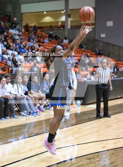 Thumbnail 2 in Hebron vs. Boswell (UIL Basketball 6A Area) photogallery.
