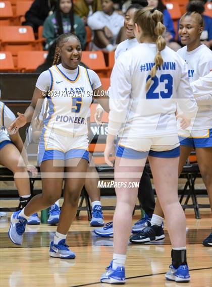 Thumbnail 1 in Hebron vs. Boswell (UIL Basketball 6A Area) photogallery.