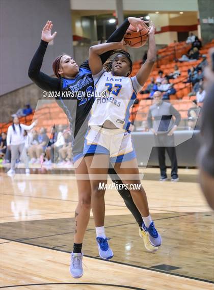 Thumbnail 1 in Hebron vs. Boswell (UIL Basketball 6A Area) photogallery.