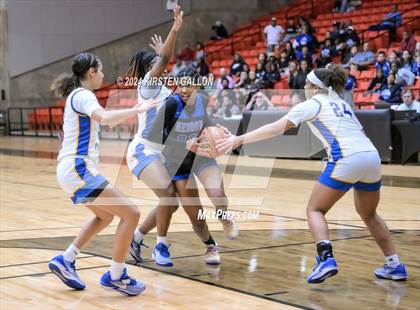 Thumbnail 1 in Hebron vs. Boswell (UIL Basketball 6A Area) photogallery.