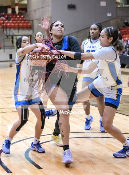 Thumbnail 3 in Hebron vs. Boswell (UIL Basketball 6A Area) photogallery.