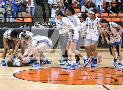 Thumbnail 2 in Hebron vs. Boswell (UIL Basketball 6A Area) photogallery.