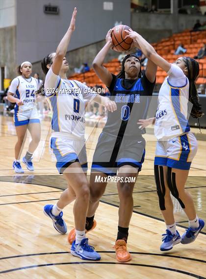 Thumbnail 1 in Hebron vs. Boswell (UIL Basketball 6A Area) photogallery.