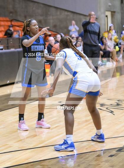 Thumbnail 2 in Hebron vs. Boswell (UIL Basketball 6A Area) photogallery.
