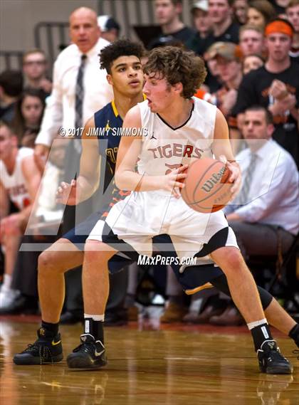 Thumbnail 1 in O'Fallon @ Edwardsville photogallery.