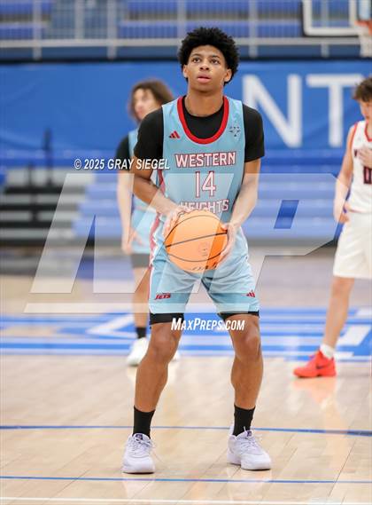 Thumbnail 2 in Ponca City vs Western Heights photogallery.
