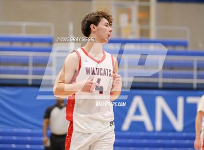 Thumbnail 2 in Ponca City vs Western Heights photogallery.