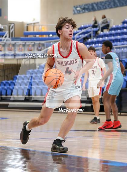 Thumbnail 3 in Ponca City vs Western Heights photogallery.