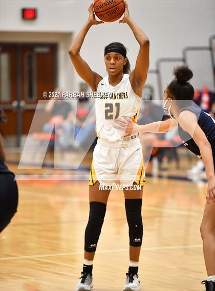 Thumbnail 1 in Cy Springs vs Klein Oak (UIL 6A Regional Quarterfinal Playoff) photogallery.