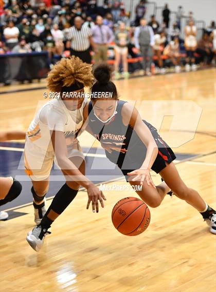 Thumbnail 2 in Cy Springs vs Klein Oak (UIL 6A Regional Quarterfinal Playoff) photogallery.