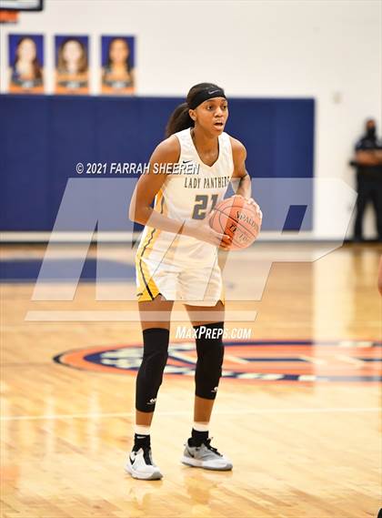 Thumbnail 2 in Cy Springs vs Klein Oak (UIL 6A Regional Quarterfinal Playoff) photogallery.