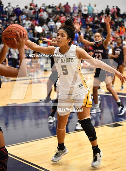 Thumbnail 1 in Cy Springs vs Klein Oak (UIL 6A Regional Quarterfinal Playoff) photogallery.