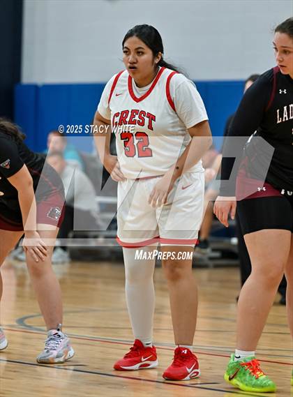 Thumbnail 3 in Santa Fe Catholic vs. Strawberry Crest (Tampa Bay Christmas Invitational) photogallery.