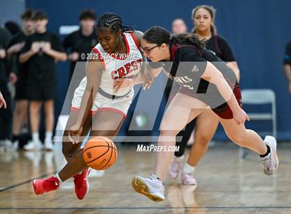 Thumbnail 2 in Santa Fe Catholic vs. Strawberry Crest (Tampa Bay Christmas Invitational) photogallery.