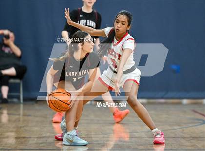 Thumbnail 1 in Santa Fe Catholic vs. Strawberry Crest (Tampa Bay Christmas Invitational) photogallery.