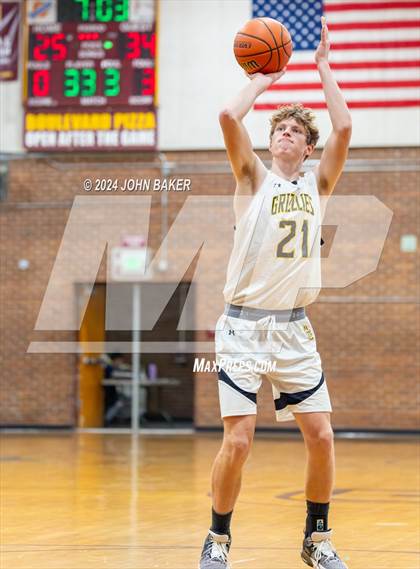 Thumbnail 1 in Galena vs. Dayton (Nelson Electric Rail City Classic) photogallery.