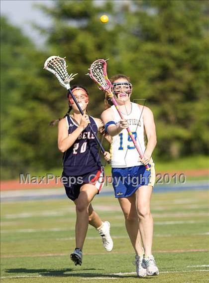 Thumbnail 3 in Brookfield vs New Fairfield (SWC Semifinal) photogallery.