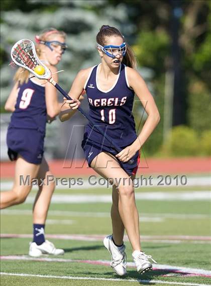 Thumbnail 2 in Brookfield vs New Fairfield (SWC Semifinal) photogallery.