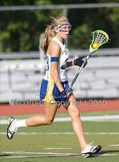 Thumbnail 3 in Brookfield vs New Fairfield (SWC Semifinal) photogallery.