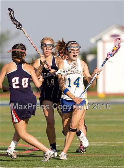 Thumbnail 3 in Brookfield vs New Fairfield (SWC Semifinal) photogallery.