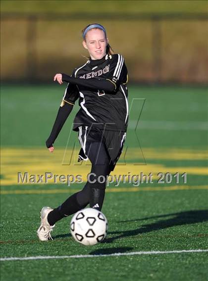 Thumbnail 2 in Rye vs Pittsford Mendon (NYSPHSAA Class A Semifinal) photogallery.