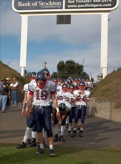 Thumbnail 3 in Pleasant Grove vs. St. Mary's (CIF SJS D1 Final) photogallery.