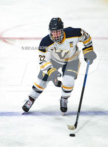 Thumbnail 2 in Victor @ Pittsford (Section 5 Class A Sectional Final) photogallery.