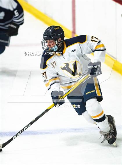 Thumbnail 3 in Victor @ Pittsford (Section 5 Class A Sectional Final) photogallery.