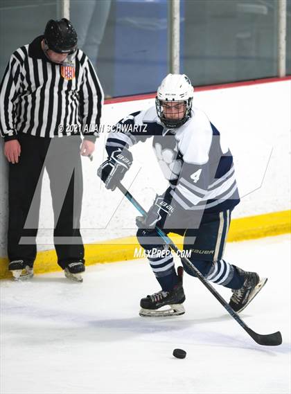 Thumbnail 3 in Victor @ Pittsford (Section 5 Class A Sectional Final) photogallery.