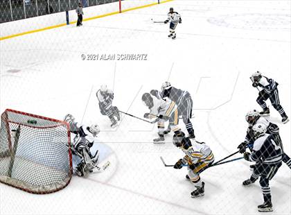 Thumbnail 3 in Victor @ Pittsford (Section 5 Class A Sectional Final) photogallery.
