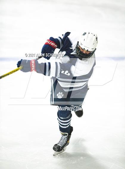 Thumbnail 2 in Victor @ Pittsford (Section 5 Class A Sectional Final) photogallery.