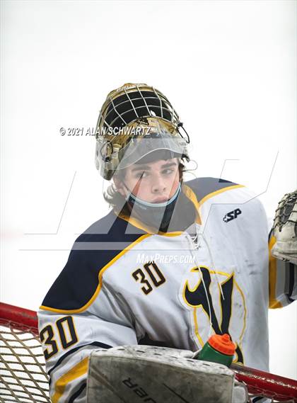 Thumbnail 3 in Victor @ Pittsford (Section 5 Class A Sectional Final) photogallery.