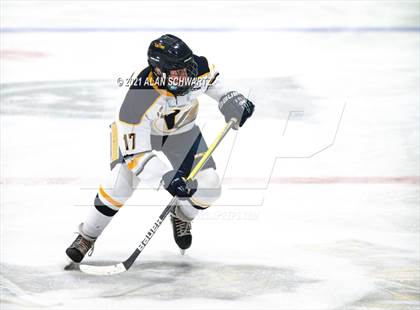 Thumbnail 1 in Victor @ Pittsford (Section 5 Class A Sectional Final) photogallery.