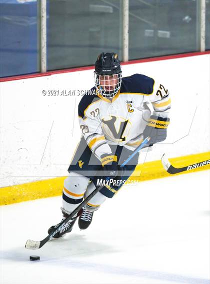 Thumbnail 2 in Victor @ Pittsford (Section 5 Class A Sectional Final) photogallery.